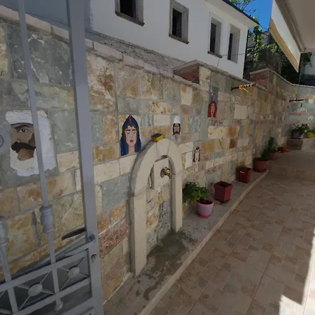 Antigona Apartment