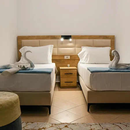 Antigona Apartment *