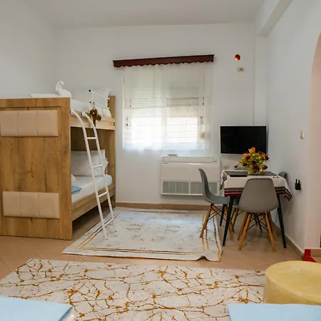 Antigona Apartment Gjirokastër