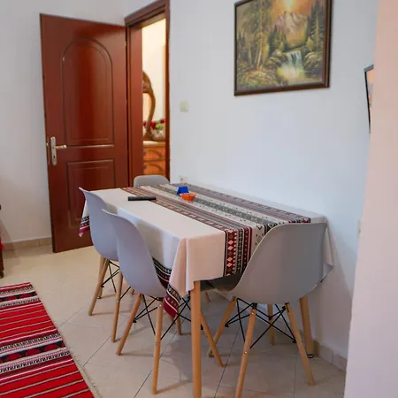 Antigona 아파트 Gjirokastër