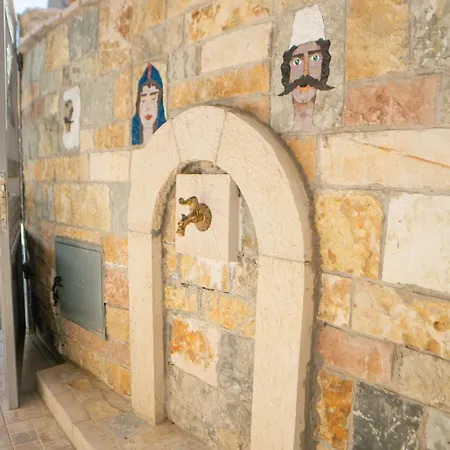 Apartment Antigona *